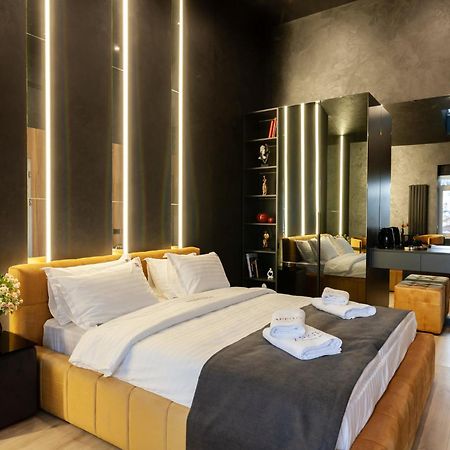 Aristo Jacuzzi Hotel Liov Exterior foto