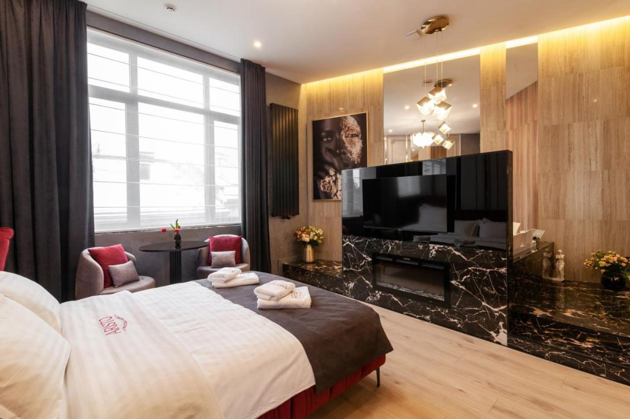 Aristo Jacuzzi Hotel Liov Exterior foto